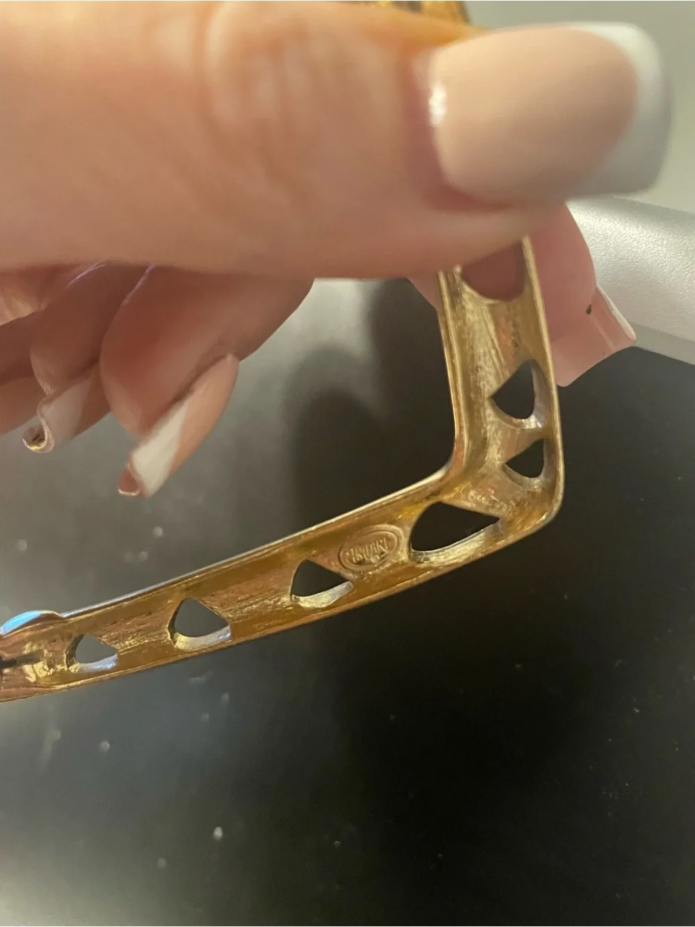 Vintage Trifari Bone colored necklace. ESTATE